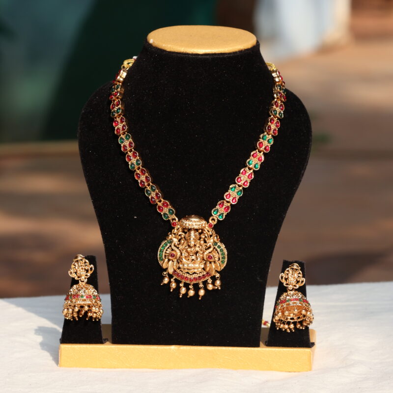 Lakshmi Traditional Necklace Set